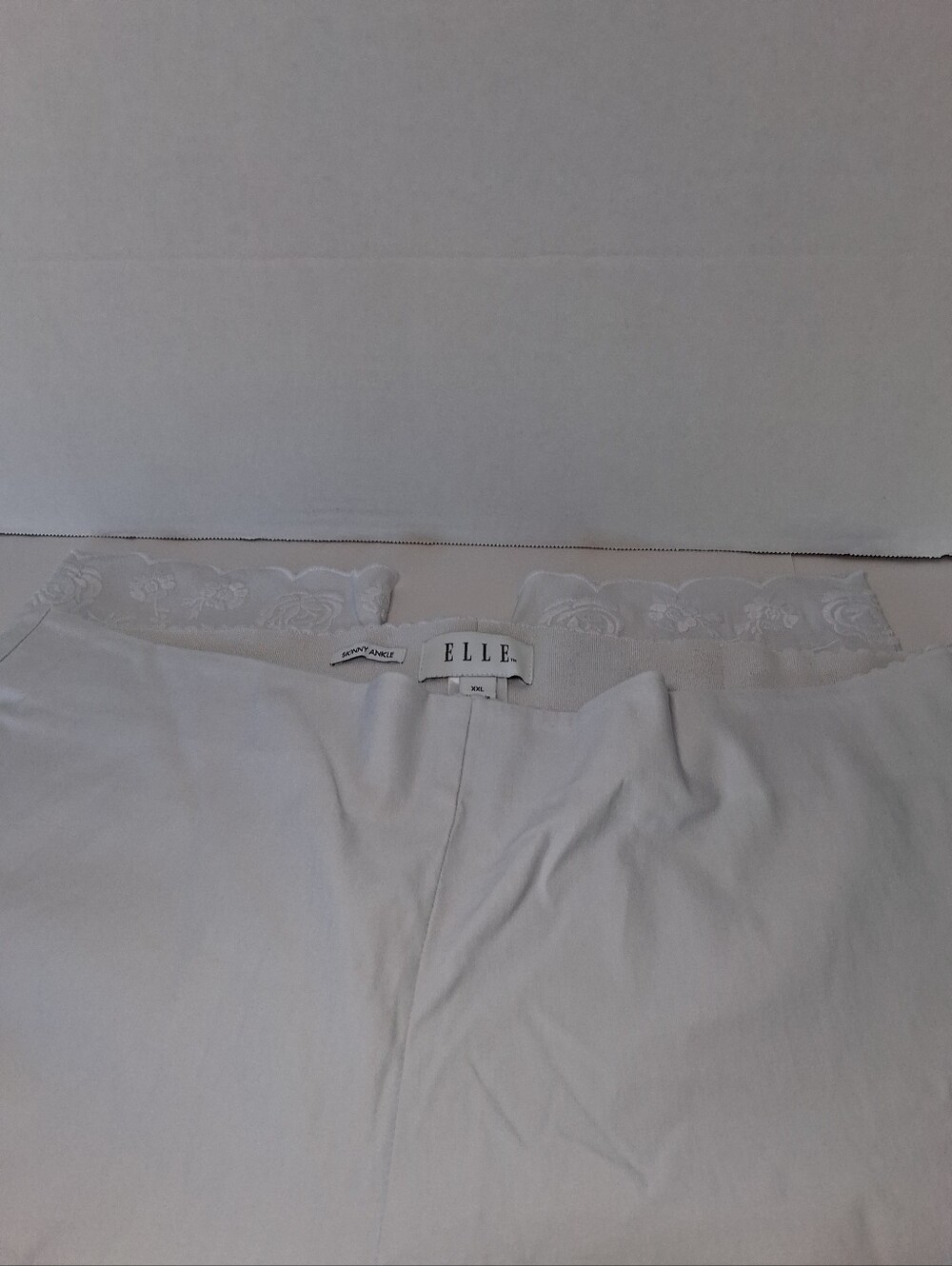 ELLE White Lace-Trim Slip